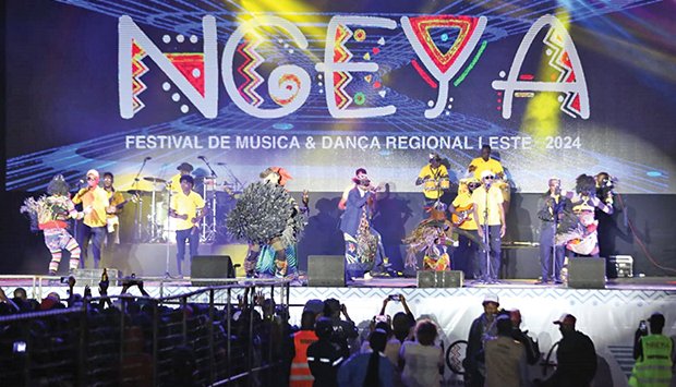  Grupo Sassa Cokwe “aquece” com Tchianda a terceira edição do Festival de Música Regional